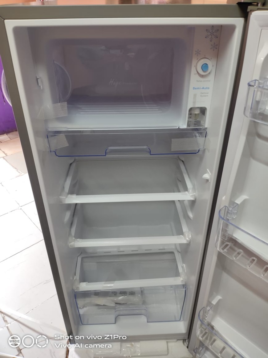 Hisense 185 L 2 Star Direct-Cool Single Door Refrigerator (R229D4ASB2, Silver)